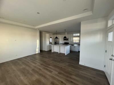 Photo 5 of 38 of home located at 15455 Glenoaks Blvd. #450 Sylmar, CA 91342