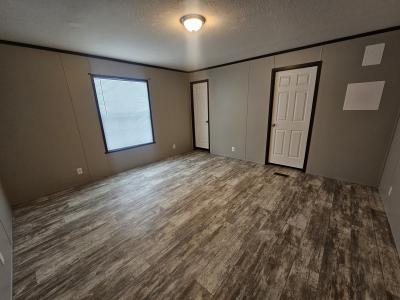 Photo 5 of 19 of home located at 4480 S Meridian Avenue Wichita, KS 67217