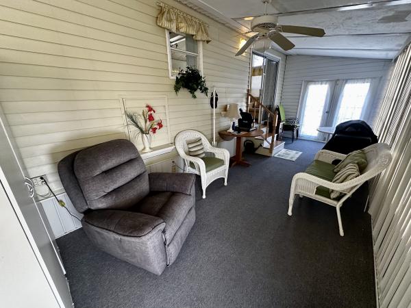1990 Mobile Home