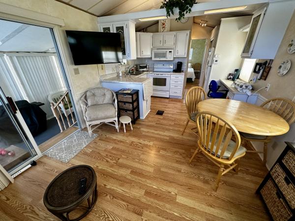1990 Mobile Home