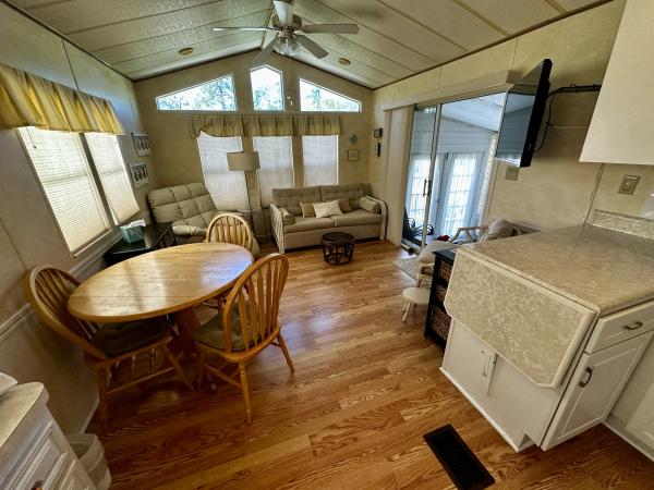 1990 Mobile Home