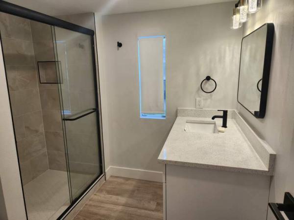 1986 CLAR Manufactured Home