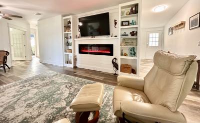 Photo 5 of 17 of home located at 3614 Hayes Bayou Drive Ruskin, FL 33570