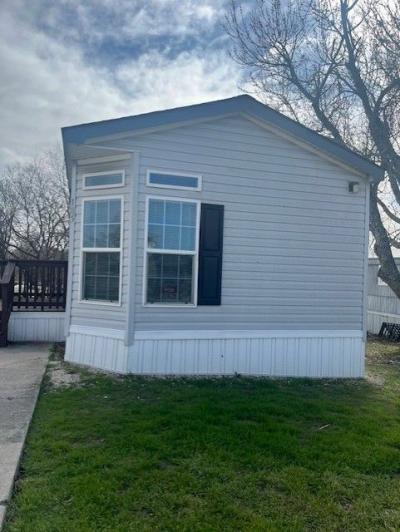 Mobile Home at 5475 Southcross Ranch Rd  #185 San Antonio, TX 78222