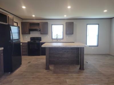 Photo 4 of 26 of home located at 6104 Shumard Oak Trail
 #S6104 Austin, TX 78735