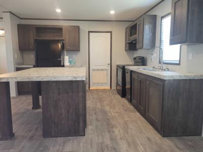 Photo 5 of 26 of home located at 6104 Shumard Oak Trail
 #S6104 Austin, TX 78735