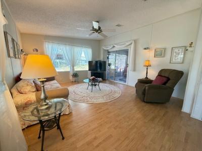 Photo 3 of 17 of home located at 472 Gulf Stream Dr. N Lake Alfred, FL 33850