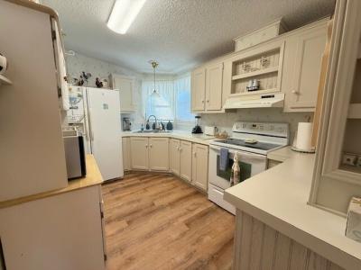 Photo 5 of 17 of home located at 472 Gulf Stream Dr. N Lake Alfred, FL 33850