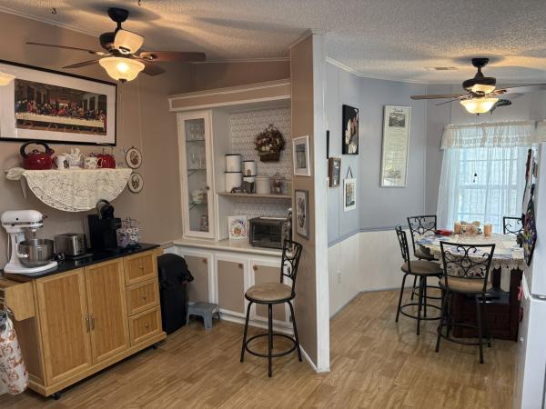 1988 Fleetwood 2 Mobile Home