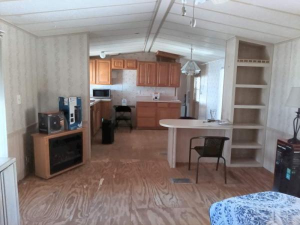 1986 Champion Manufactured Home