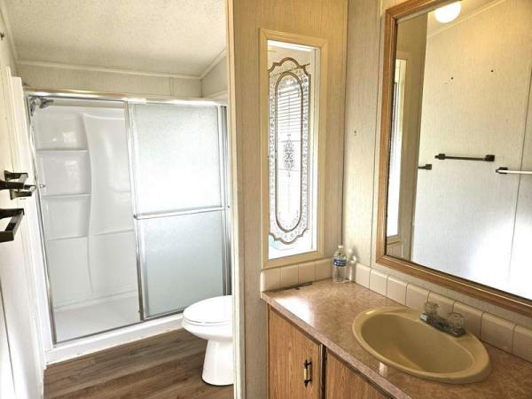 1992 Schult Manufactured Home
