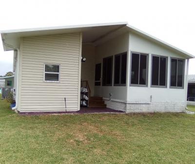 Photo 5 of 26 of home located at 174 Blue Jay Lane Merritt Island, FL 32953