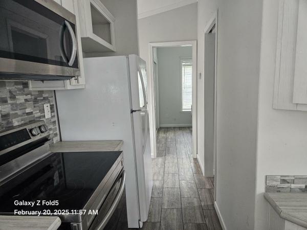 2021 CHAMPION APH-GP1371B Mobile Home