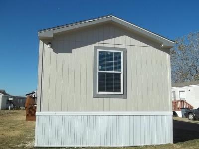 Mobile Home at 1016 Cardinal Drive Lot Cd1016 Desoto, TX 75115