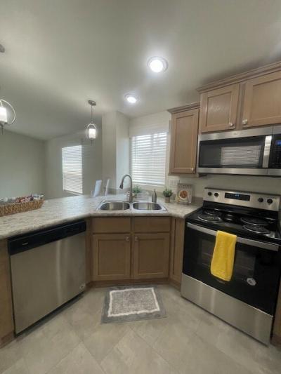 Photo 5 of 11 of home located at 11596 W. Sierra Blvd #312 Surprise, AZ 85378