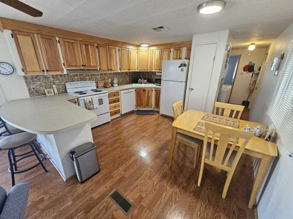 1983 Palm Harbor Manufactured Home