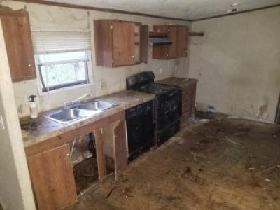 Photo 3 of 9 of home located at 530 Kearing Avenue El Dorado, AR 71730