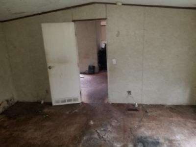 Photo 5 of 9 of home located at 530 Kearing Avenue El Dorado, AR 71730