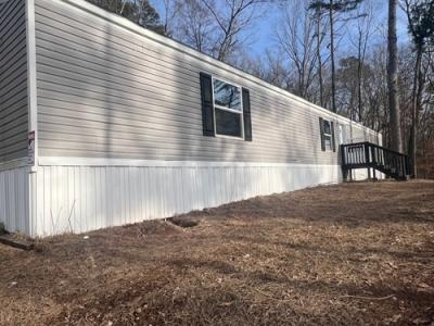 Mobile Home at 401 Old Cottonwood Mill Rd Tunnel Hill, GA 30755