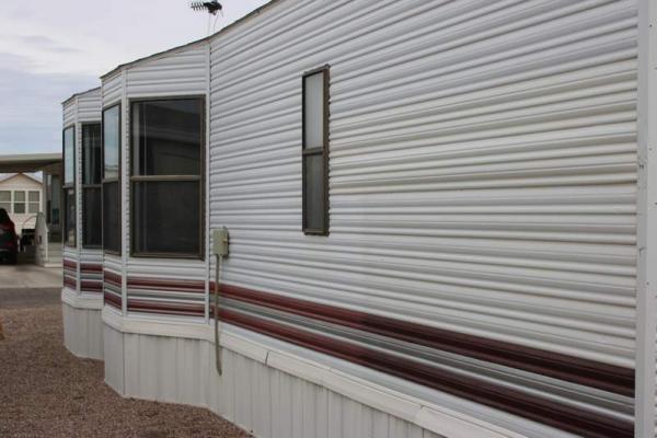 1989 Suncrest Manufactured Home