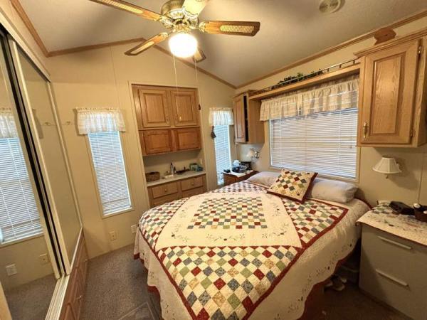 1994 Skyline Manufactured Home