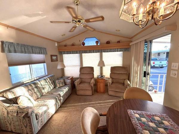 1994 Skyline Manufactured Home