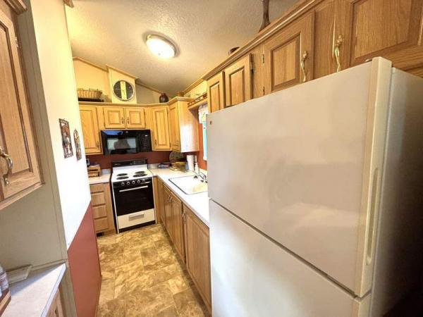 1994 Skyline Manufactured Home