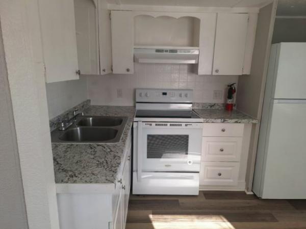 1984 CLASSIC Mobile Home For Rent