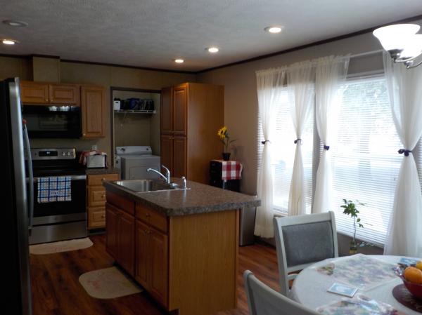 2010 Clayton 38SUN28564AH11 Mobile Home