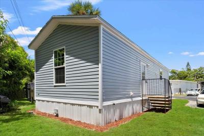 Photo 3 of 16 of home located at 671 N. Dixie Ave. #26 Titusville, FL 32796