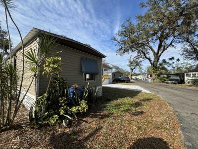 Mobile Home at 11611 Sir Lawrence Court, Site 77 Thonotosassa, FL 33592