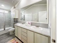Oak Creek J68EP8 Manufactured Home