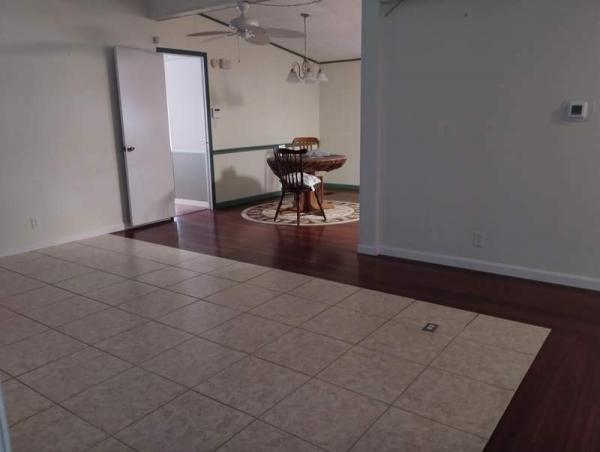 1984 Palm Harbor Manufactured Home