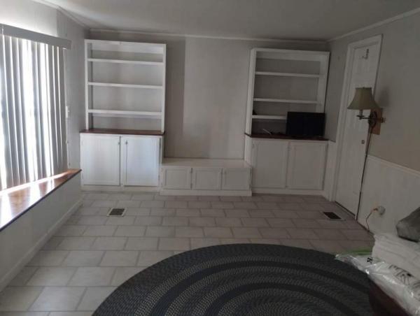 1984 Palm Harbor Manufactured Home