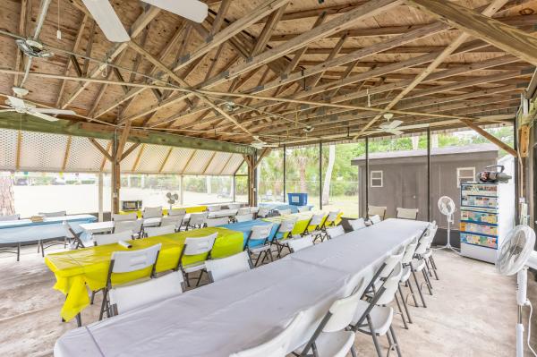 1984 Palm Harbor Manufactured Home