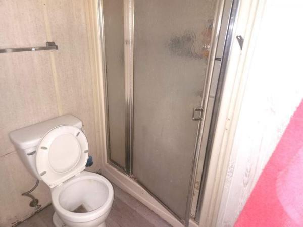 1981 Hillcrest Manufactured Home