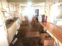 1981 Hillcrest Manufactured Home