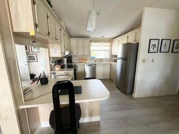 1988 PALM Manufactured Home