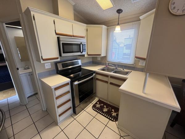 1990 Mobile Home