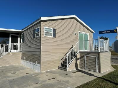 Photo 4 of 14 of home located at 416 Zuni Fort Myers Beach, FL 33931