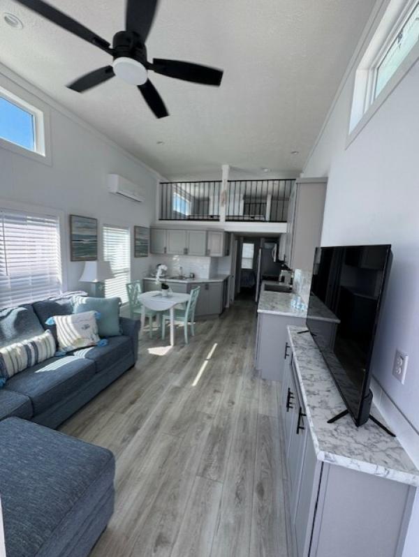 2025 Athens Park aps-528 Mobile Home