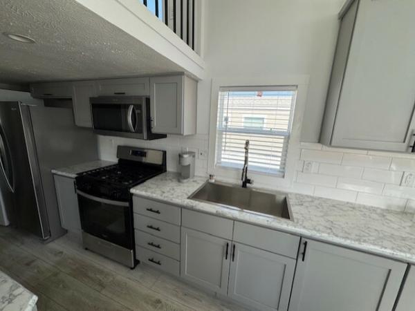 2025 Athens Park aps-528 Mobile Home