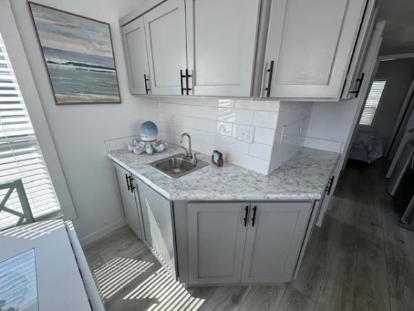 2025 Athens Park aps-528 Mobile Home