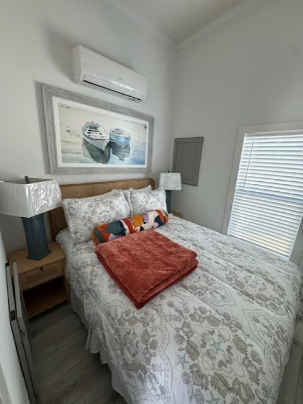 2025 Athens Park aps-528 Mobile Home