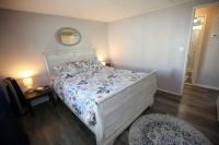 1982 SHER hs Mobile Home