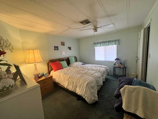 1984 Palm MH Mobile Home