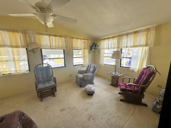 1984 Palm MH Mobile Home