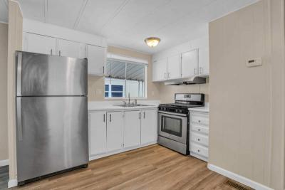 Photo 4 of 8 of home located at 224 2nd Avenue Pacifica, CA 94044