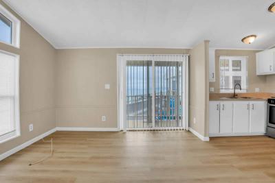 Photo 3 of 8 of home located at 416 4th Avenue Pacifica, CA 94044