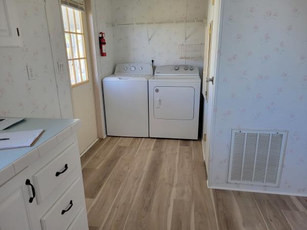 1994 BROO FLFLR33A/B15970BF Mobile Home